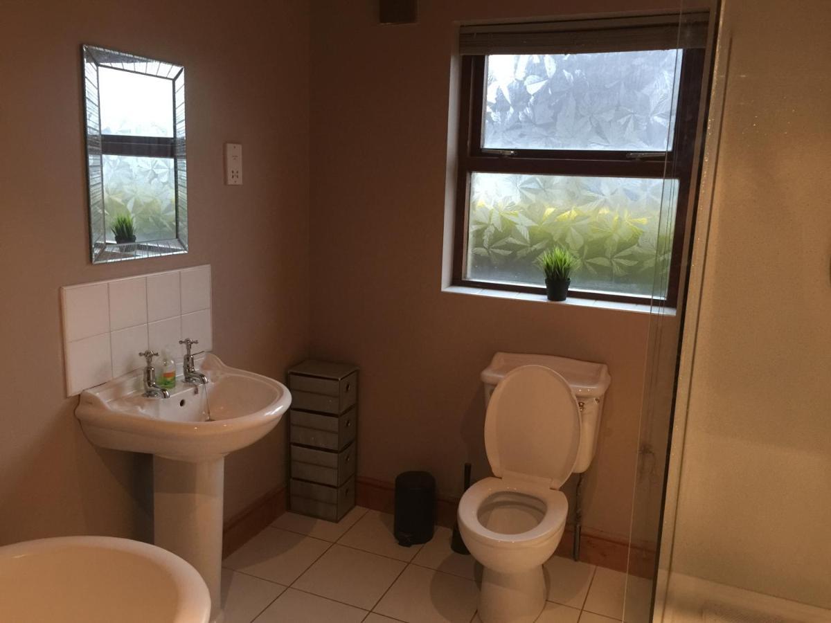Holiday Home In Ballycastle - Fainne Na Cairde Dış mekan fotoğraf