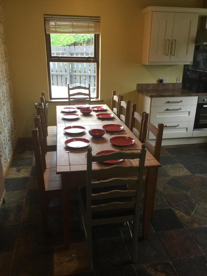 Holiday Home In Ballycastle - Fainne Na Cairde Dış mekan fotoğraf